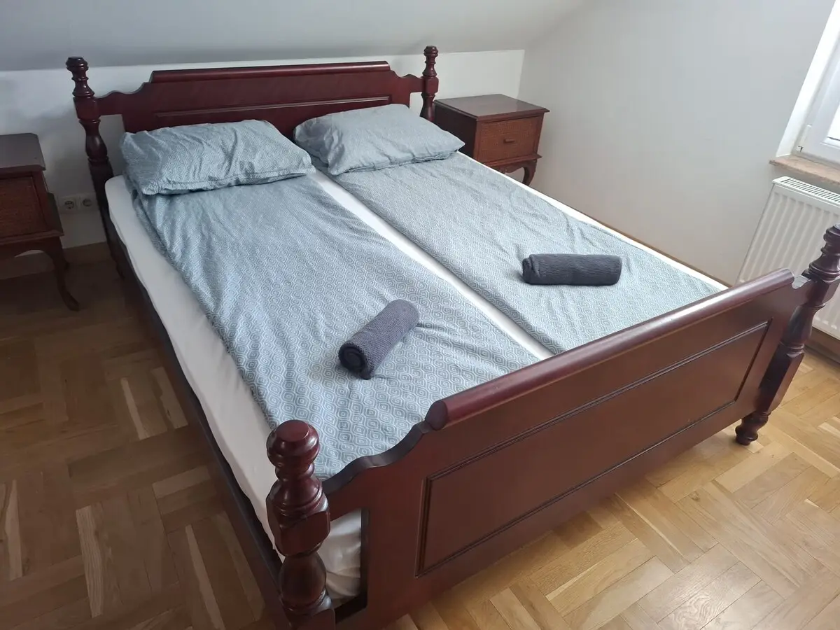 Superior 2   106m2 Apartment A/C free Parking