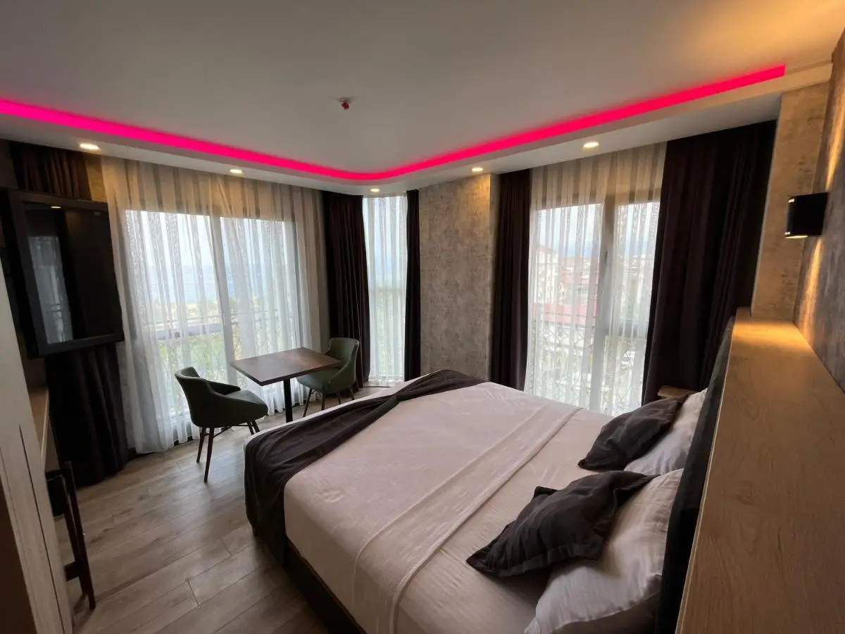 Avni Bey Otel
