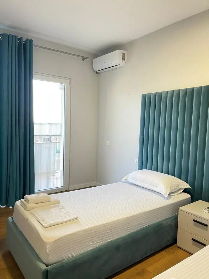 Jur Apartment