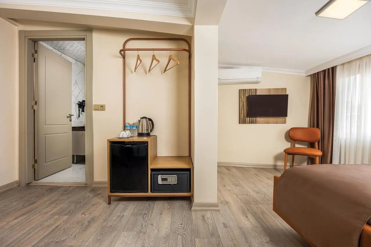 Taksim Peradise Hotel