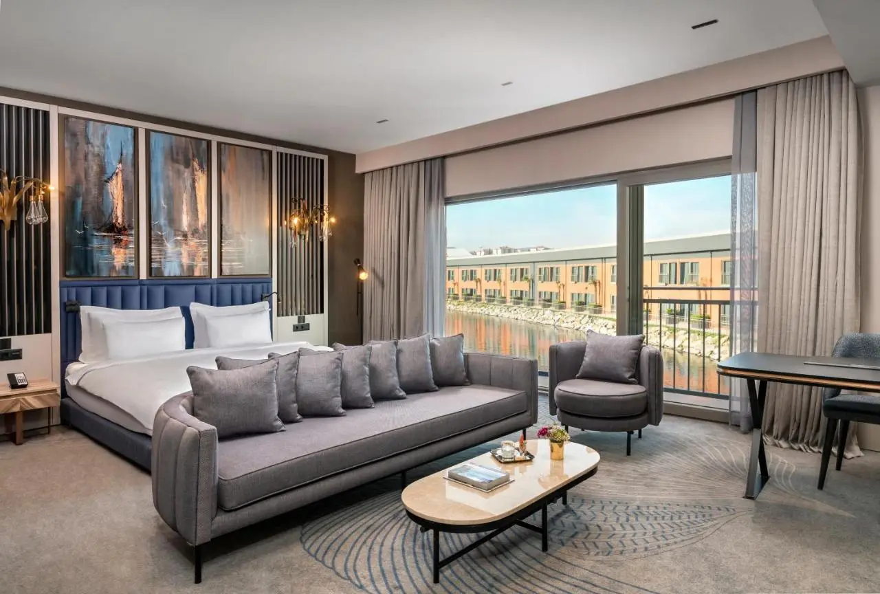 Crowne Plaza Istanbul Tuzla Viaport Marina by IHG