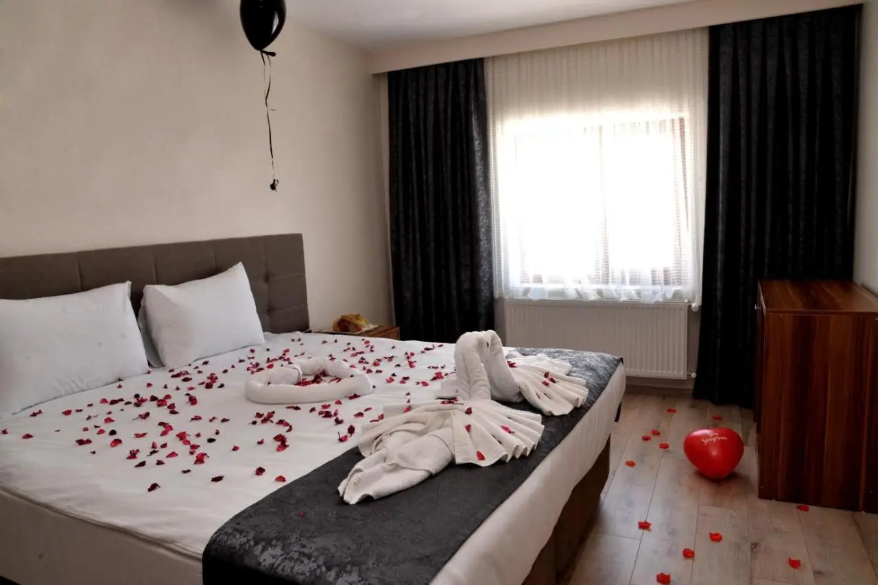 Zümrüt Palas Otel