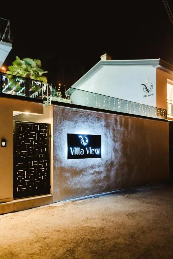 Villa View Mostar with Heated Pool & Jacuzzi