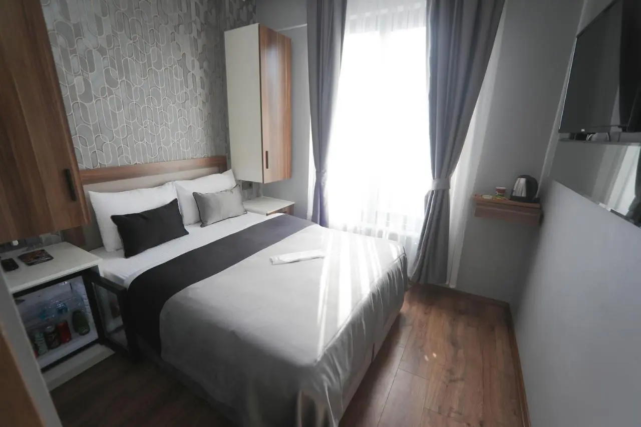 Yuvam Vari Hotel