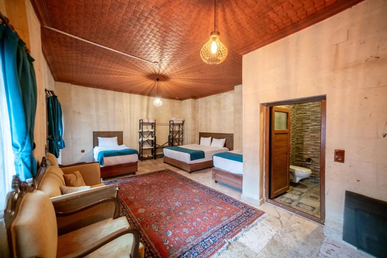 Azalea Terrace Cave Hotel