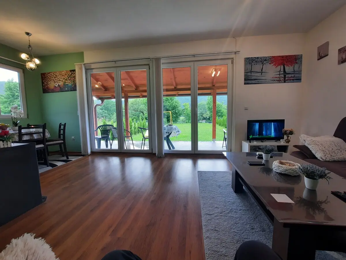 Lamija House