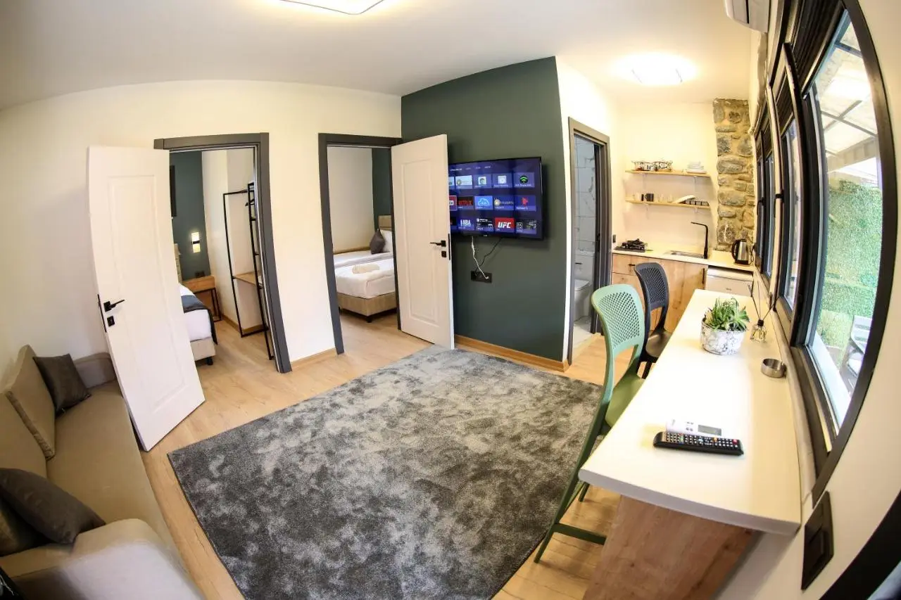 Mia Mia Suites