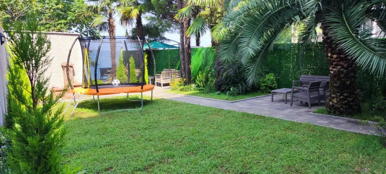 Guest house Garden Beach
