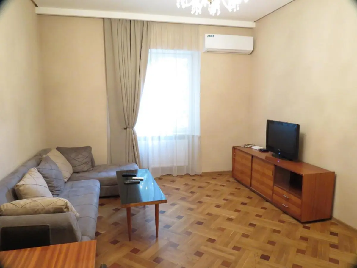 Three Rooms Apartment