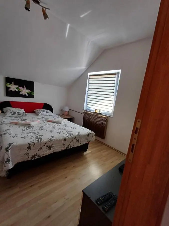 Apartman Denis Una