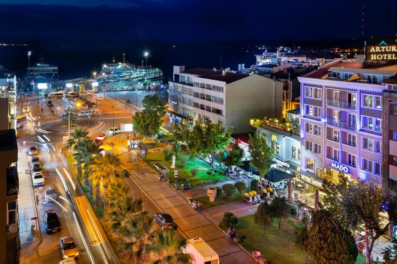 Artur Hotel