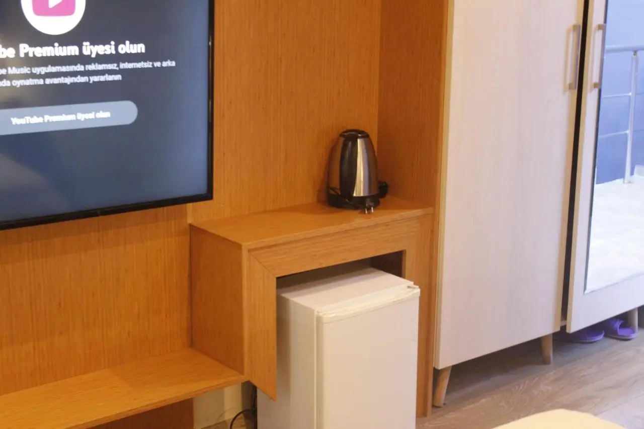 Ada Life Hotel