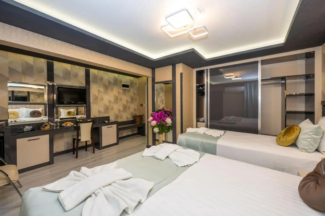 Grand Ons Hotel