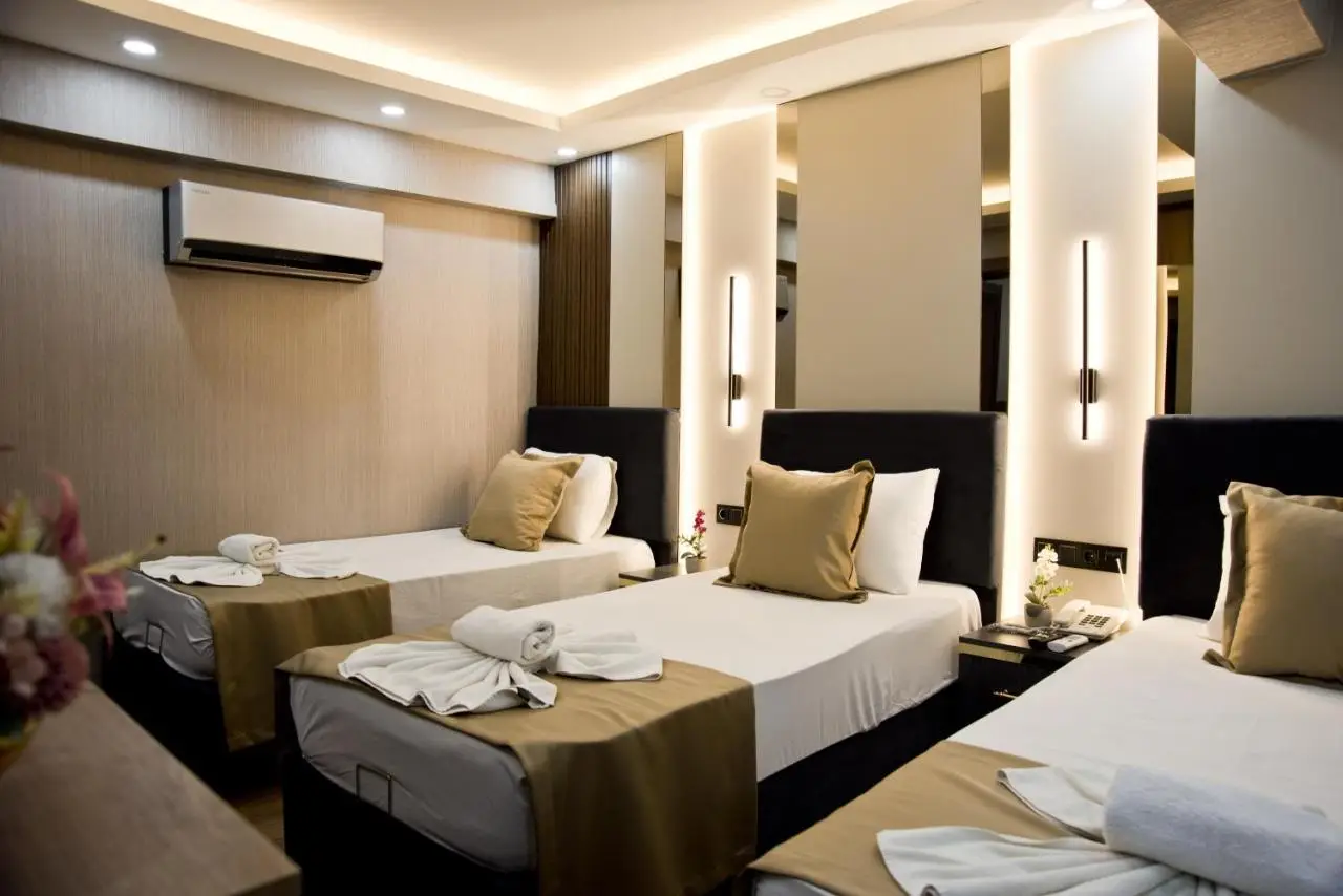 Grand Bagoz Hotel