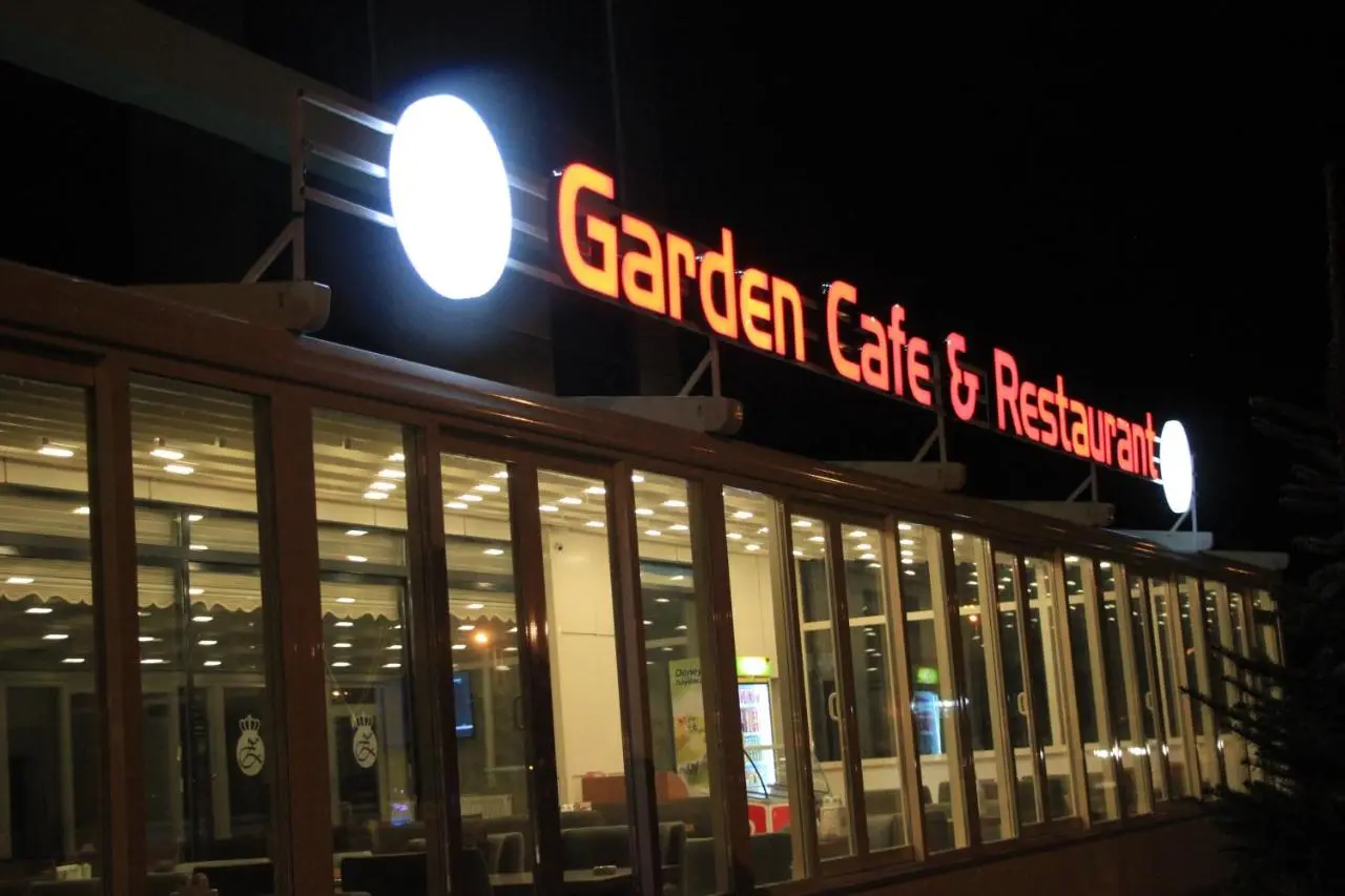 Garden Zara Hotel