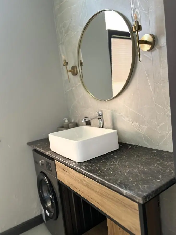 lux-deluxe city apartment