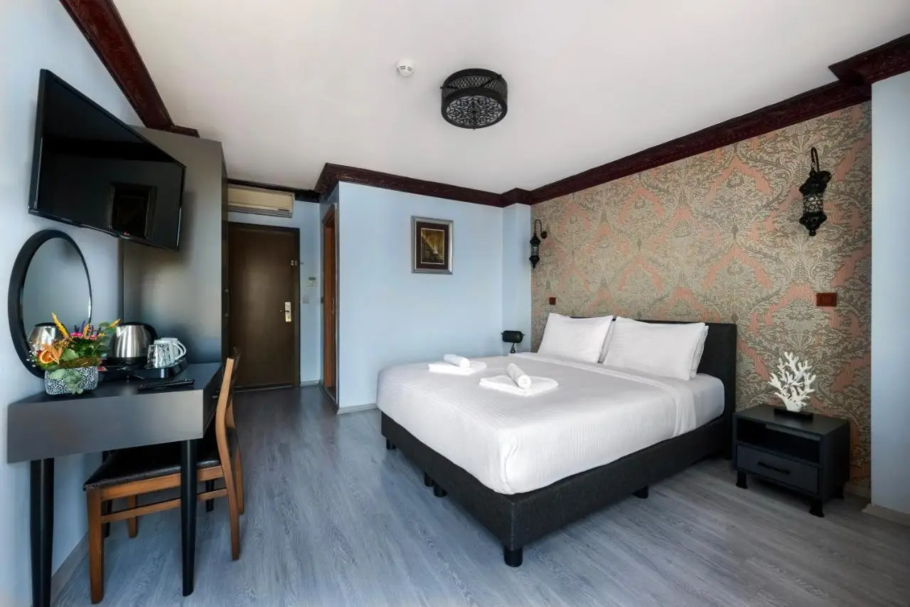 Mytra Hotel