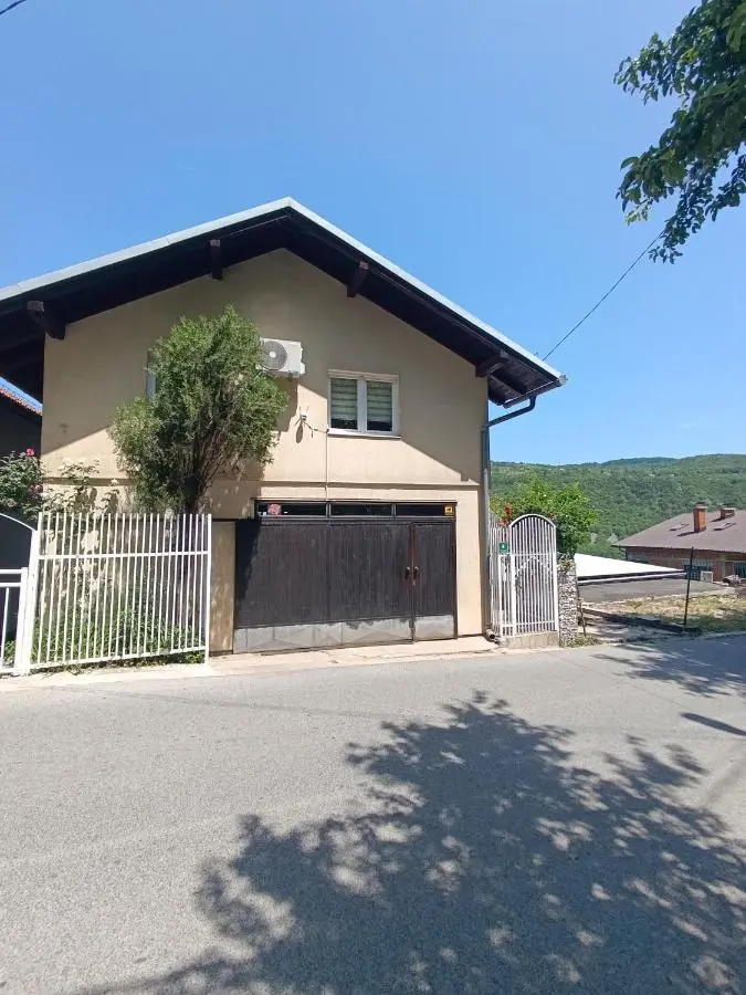 Saraj heights house