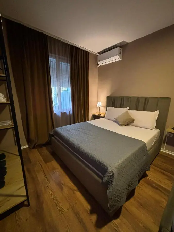 BejartApartment2