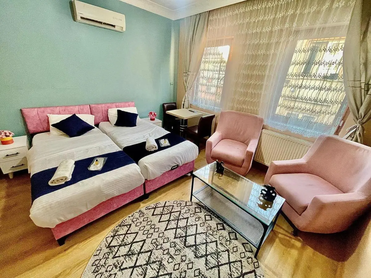 Taksim White House Hotel