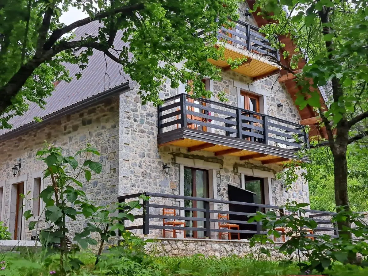 Villa Gjeçaj Guesthouse and Restaurant
