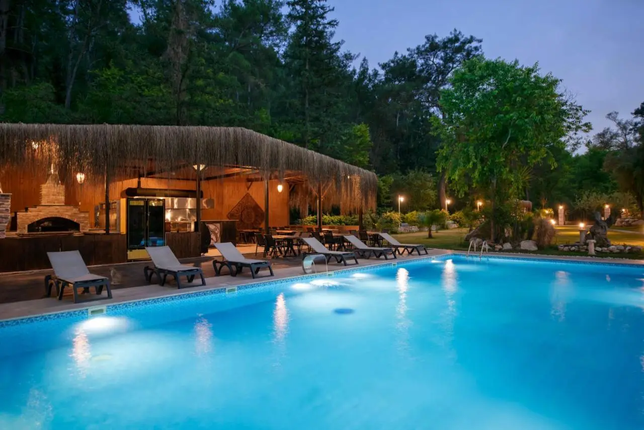 Yusalis Garden Hotel
