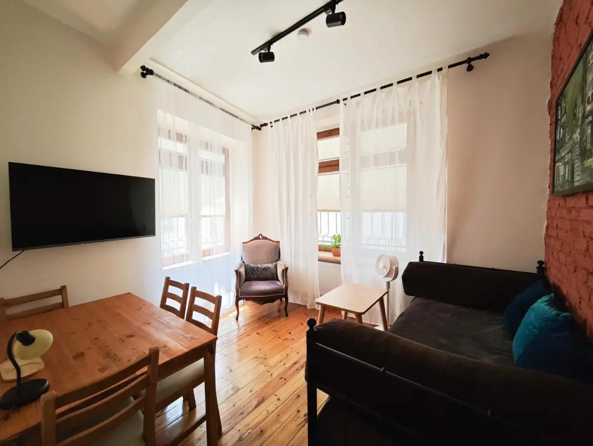1910 Pera Apartment