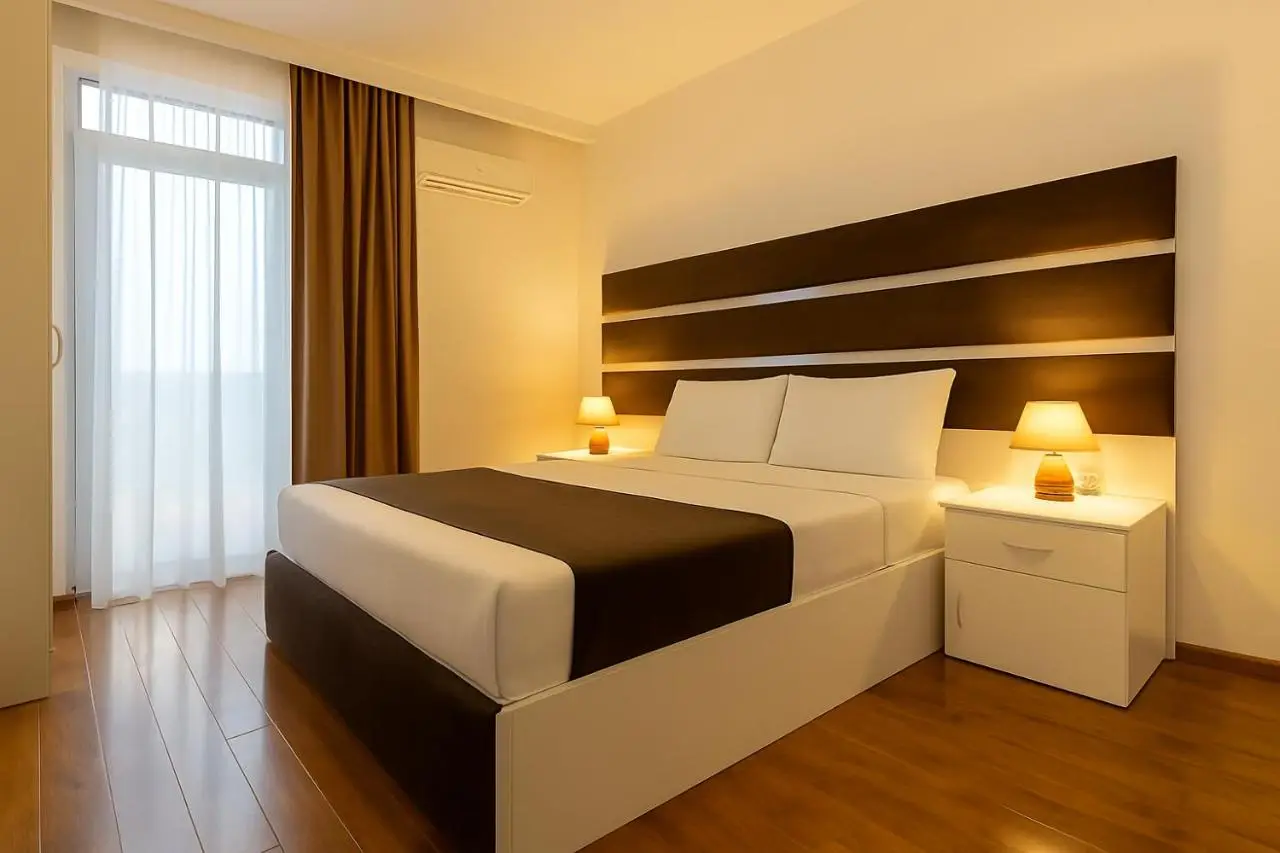 Hotel Grand Palace