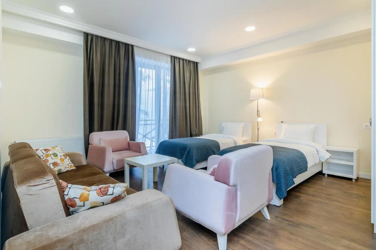 Kokhta Plaza Boutique Hotel