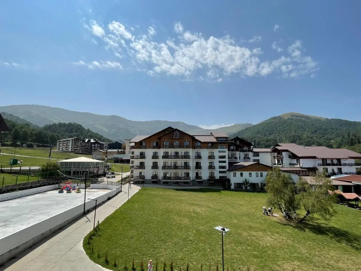 Snow Pine Suite - 4 Star Resort