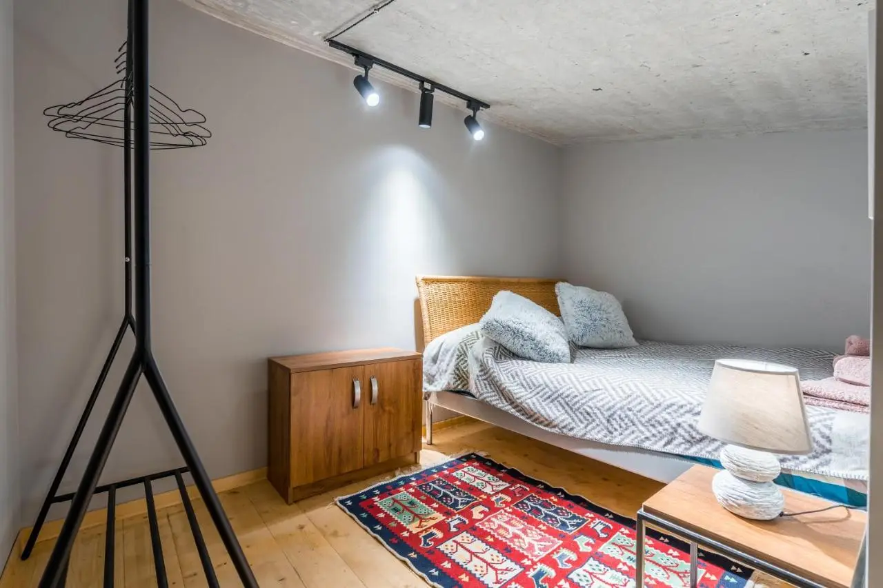 Roshka 2 BD Apart 501
