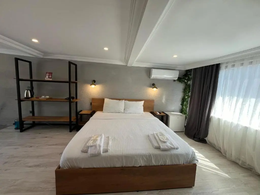 Le Safran Suite Hotel
