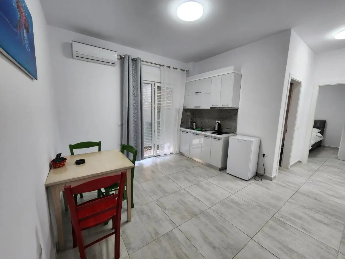 Anchor Apartments