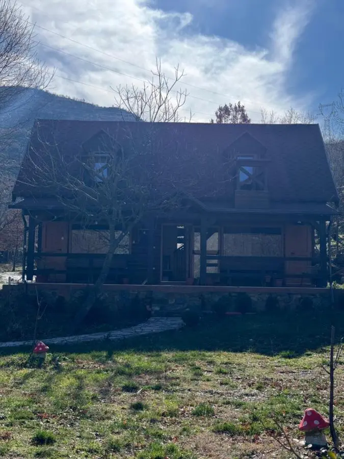 Agora Farmhouse