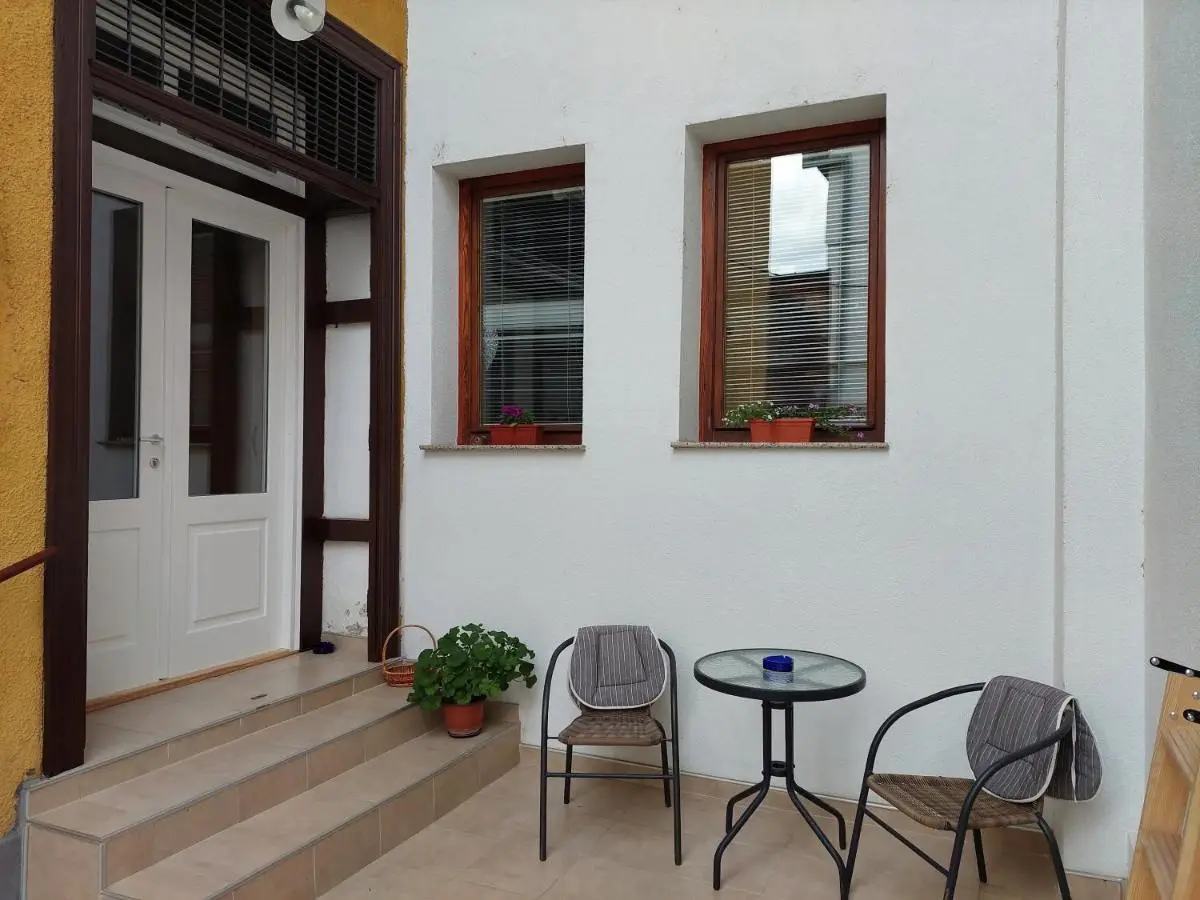 Apartment Honey Free Parking