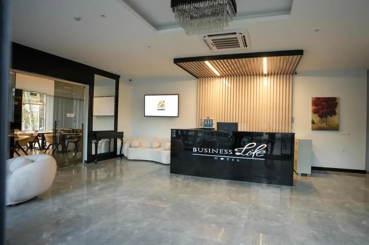 Business Life Hotel Güneşli