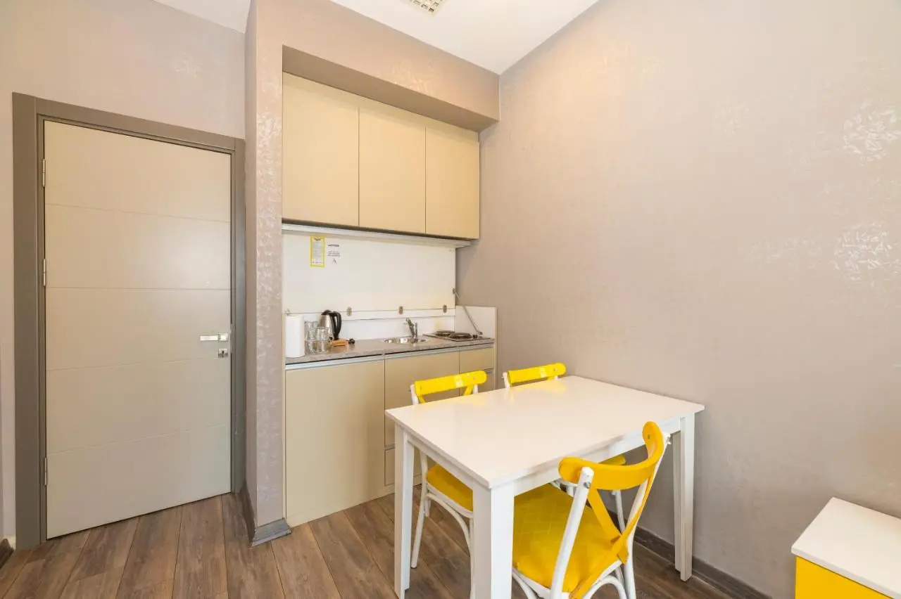 Agora Suites