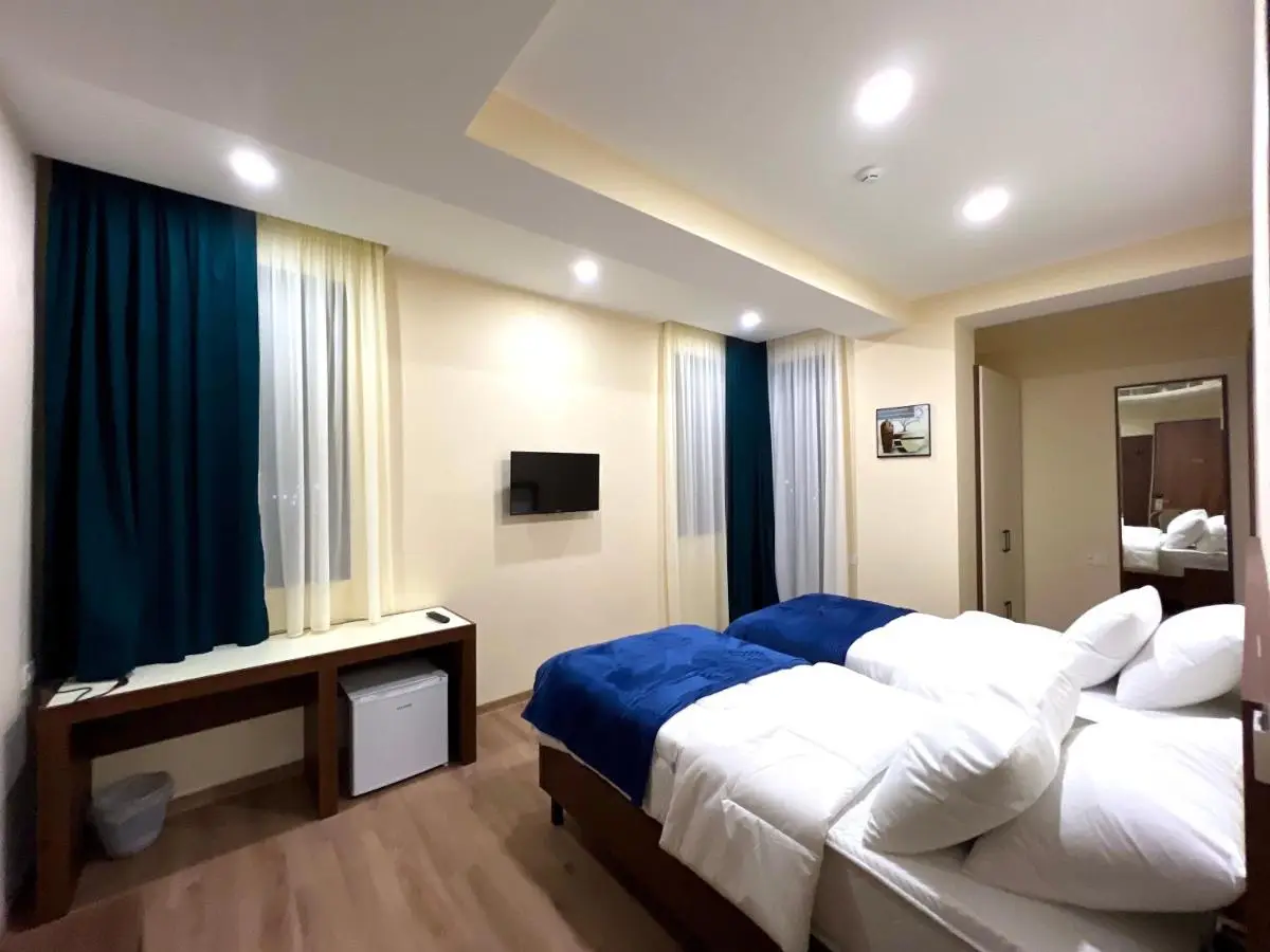 HOTEL WEST TBILISI