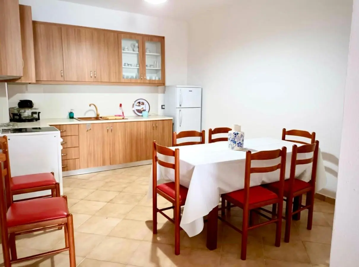 Saranda Rooms - Port
