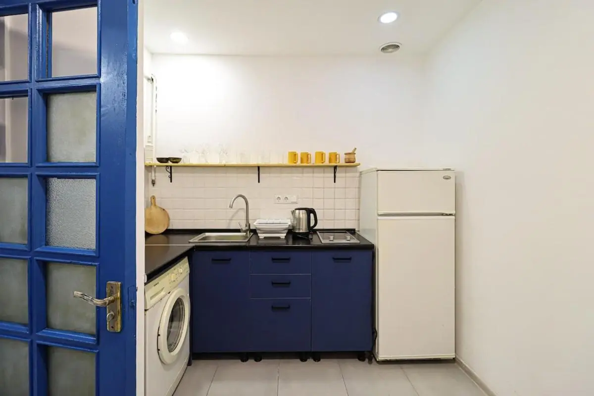 Stylish 1BR Apt in Central Tbilisi By Wehost