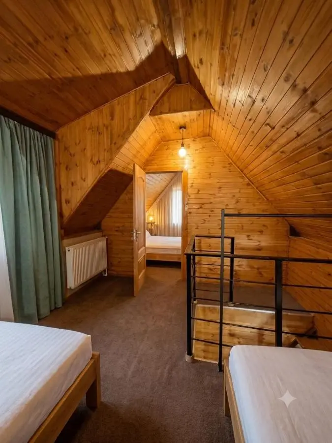 Gergeti wood -hut for 4 people