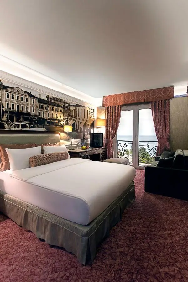 Mell Hotel