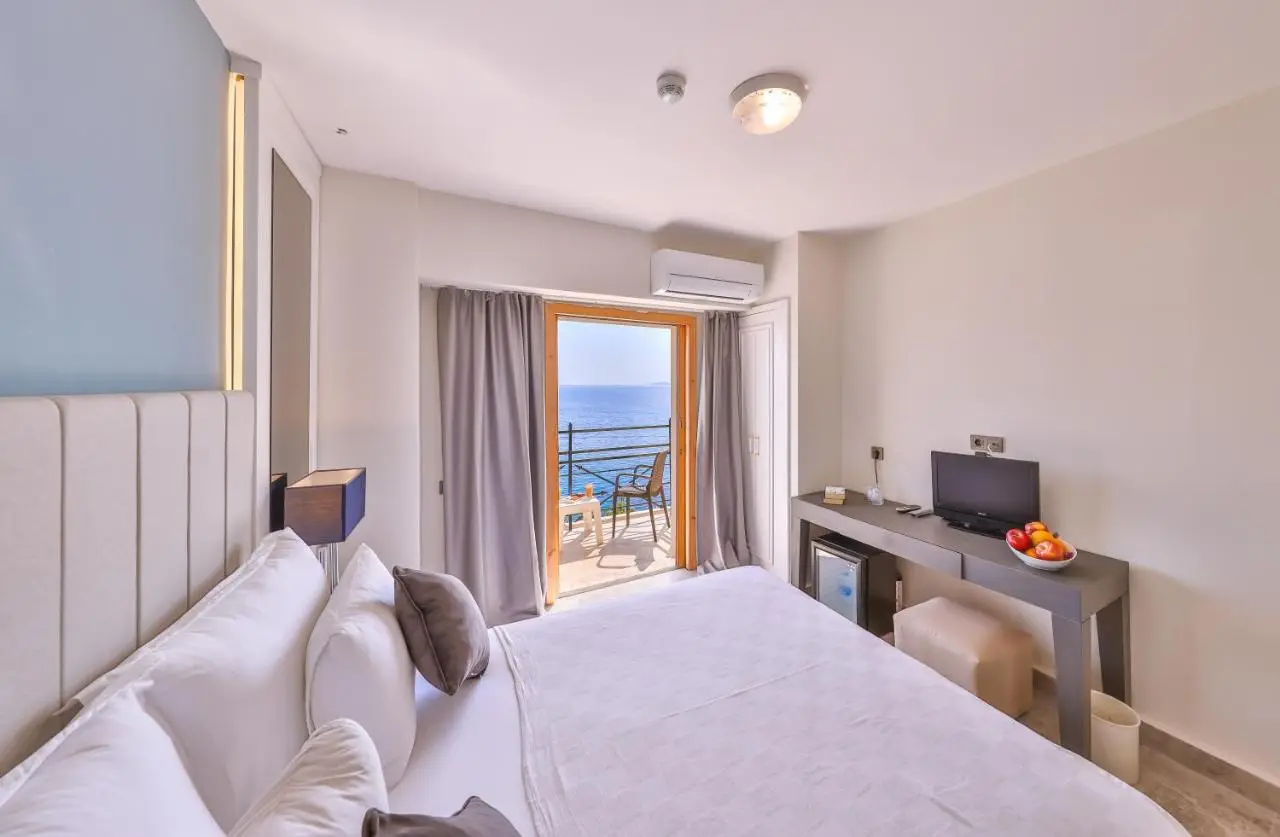 Hera Hotel