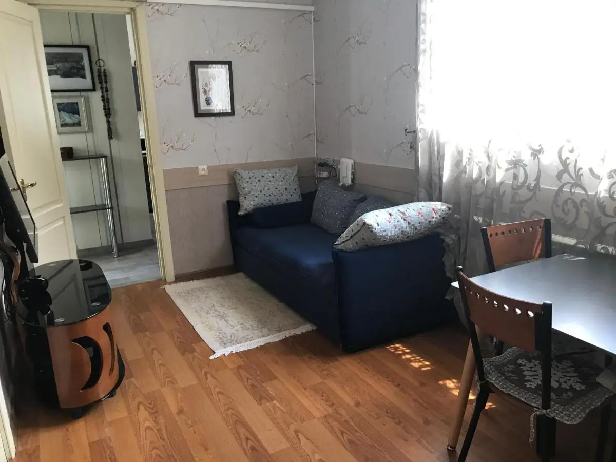 flat 44