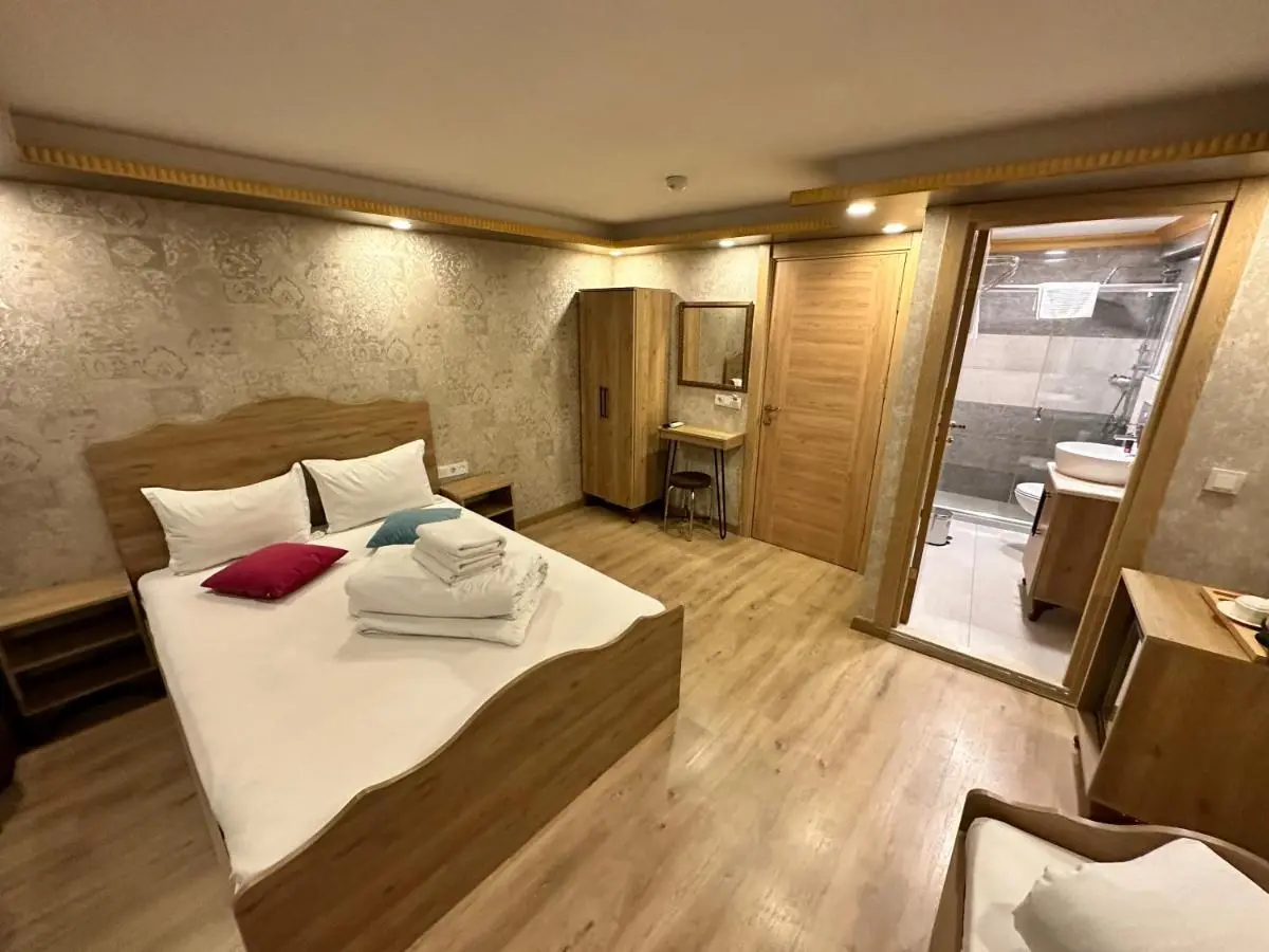Golden Sail Hotel Old City