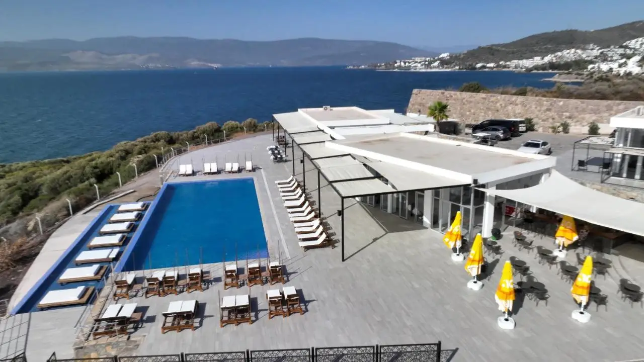 Ni Marin Hotel