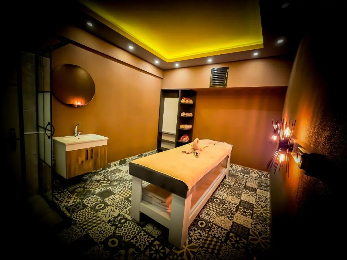 AYATOURE HOTEL