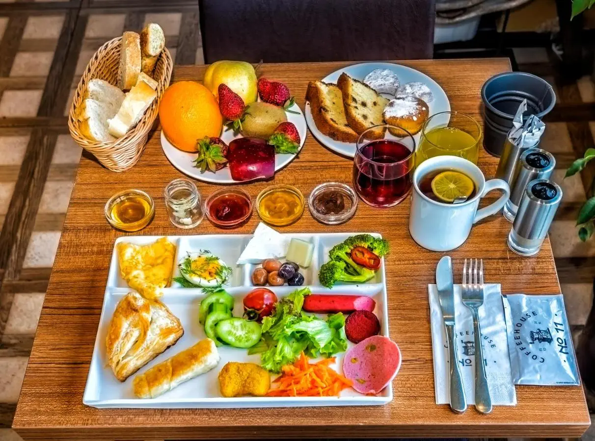 BGuest Hotel & Residence