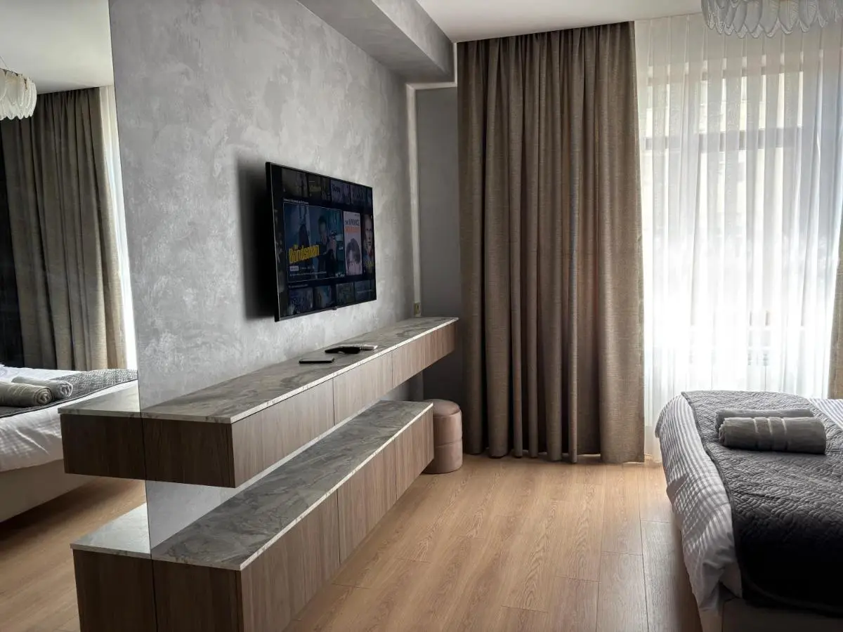 Zarastay Homes