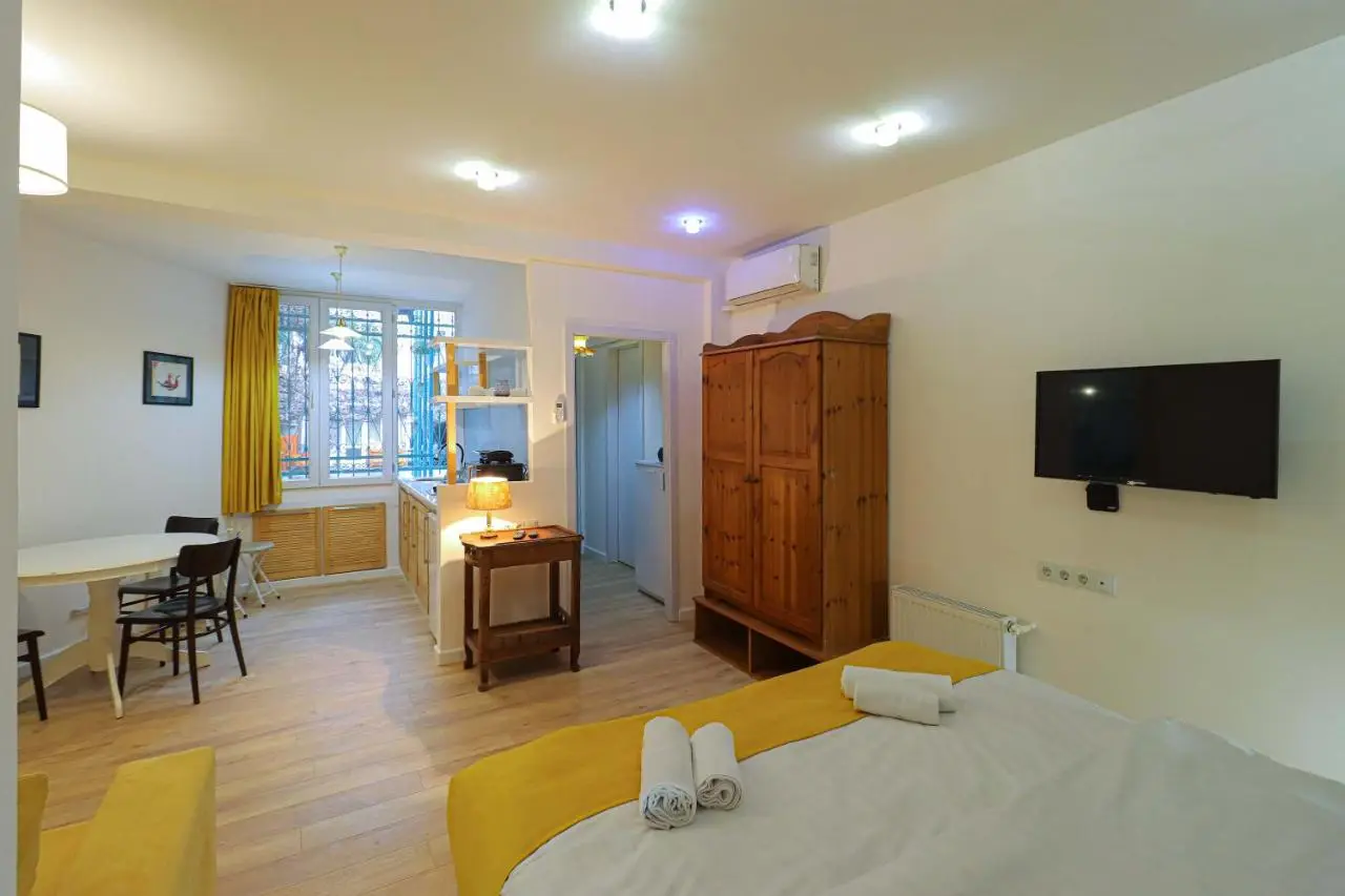 Wehost Heart Of Tbilisi Studio